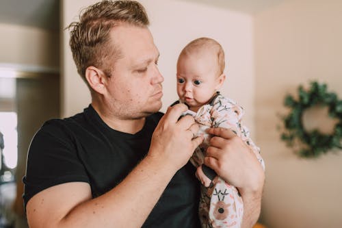 Gratis lagerfoto af baby, bære, dyrebar