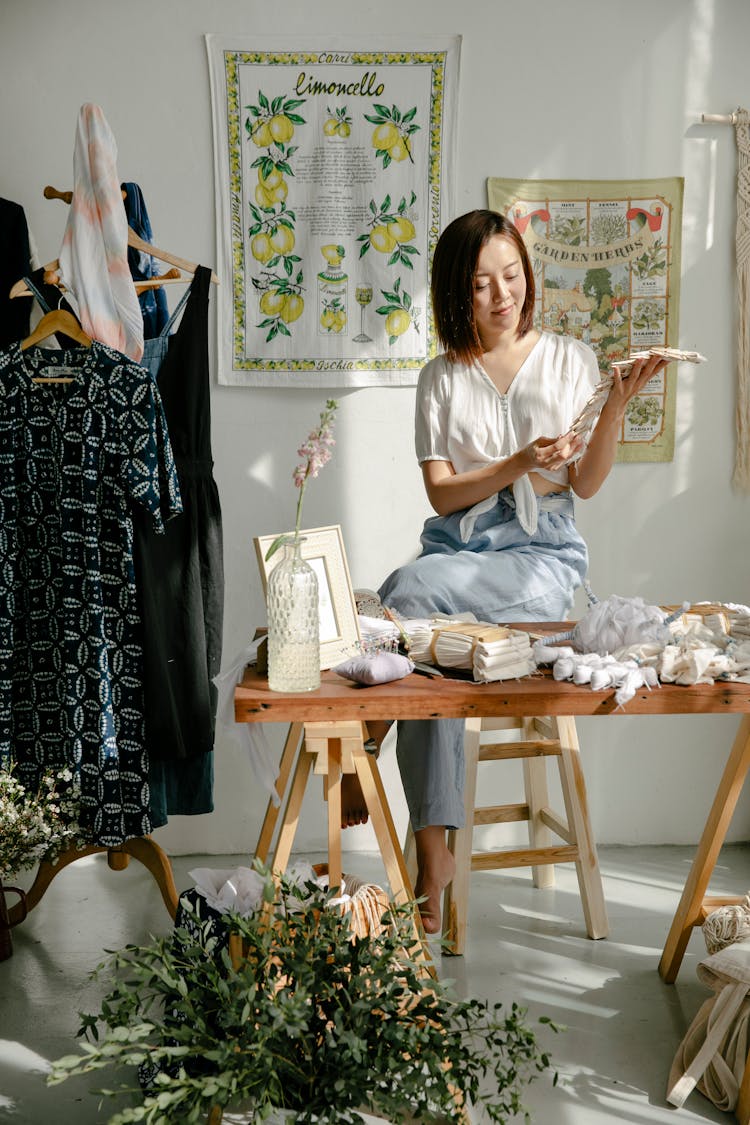 Happy Lady Tying Fabrics For Traditionally Japanese Tie Die Technique