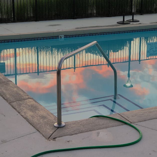 How to drain above ground pool with hose