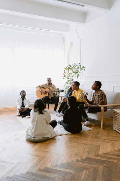 Kostnadsfri bild av bön, dyrkan, gitarr