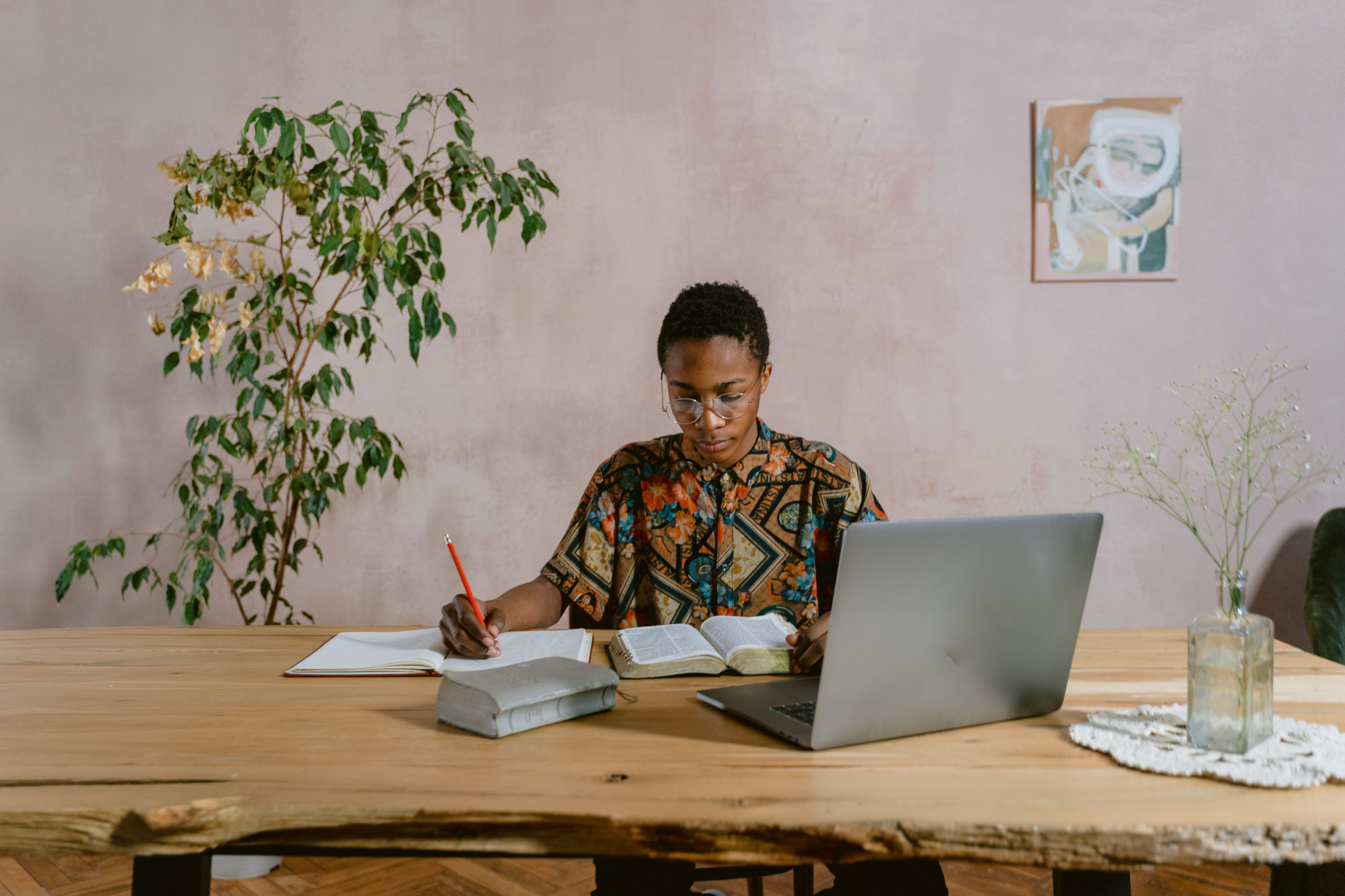 Letter: Work, study from home to maximize productivity - Honolulu Star — Photo by Tima Miroshnichenko on Pexels