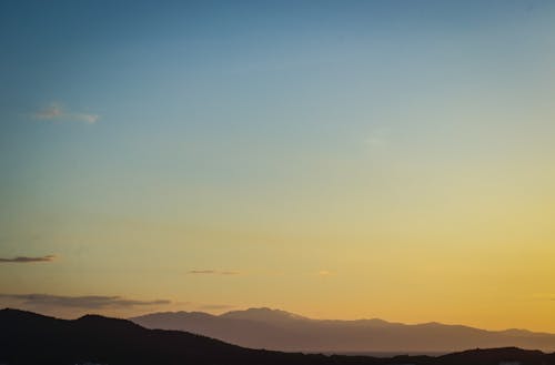 Бесплатное стоковое фото с гора, закат, закатное небо