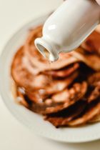 Syrup being poured, photo by Eva Bronzini on Pexels