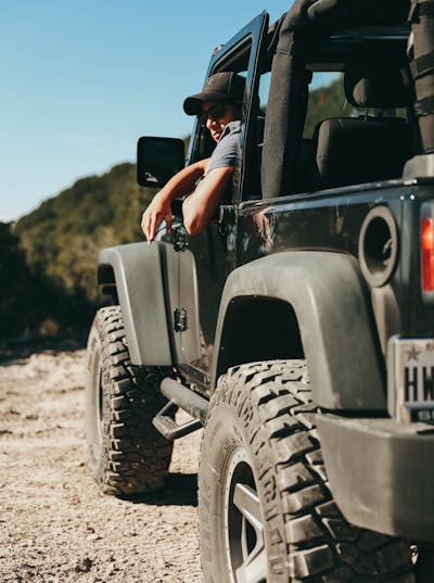 Jeep Gladiator: The Ultimate Off-Road Pickup Truck
