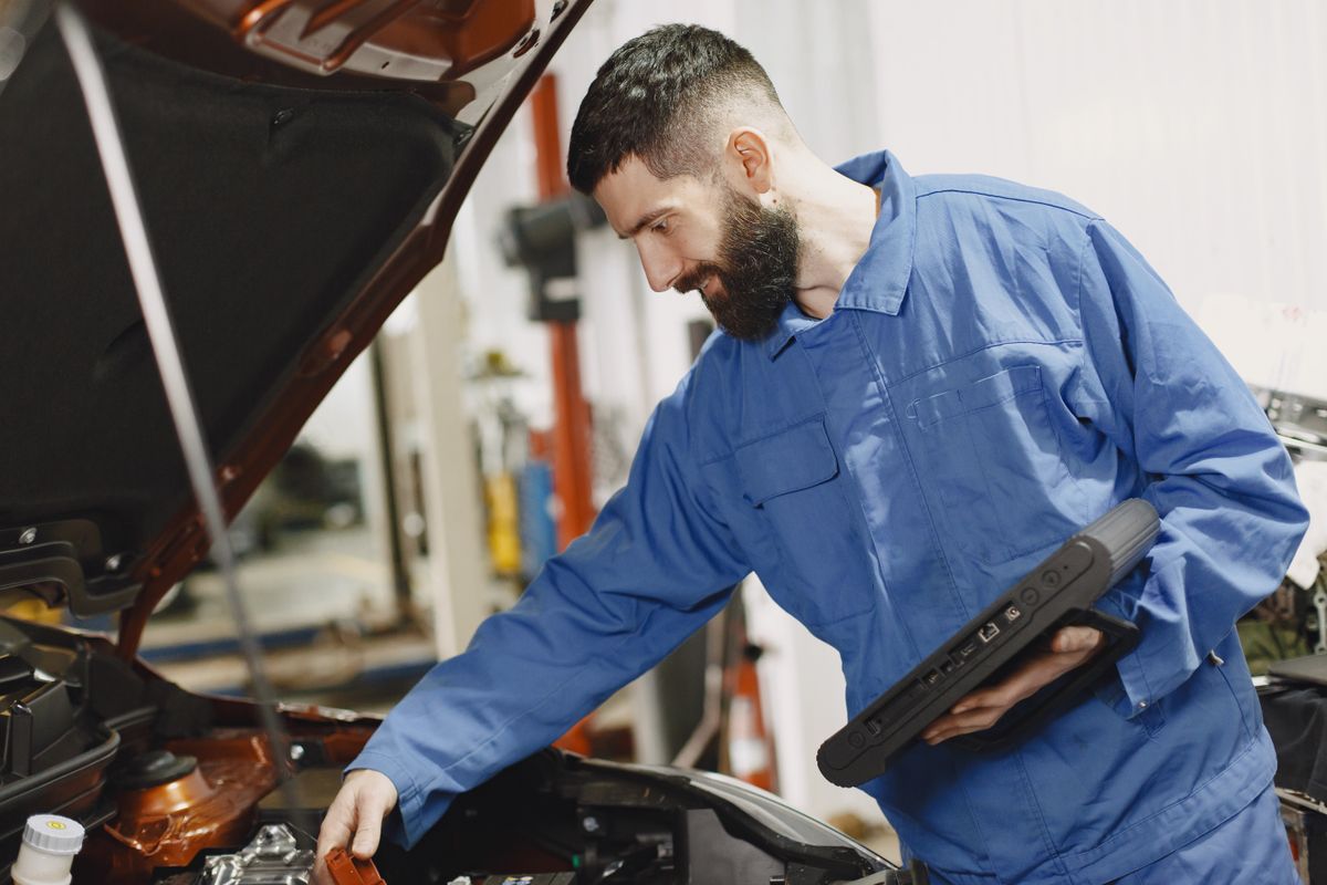 Engine diagnostic service at Telegraph Auto Service Center
