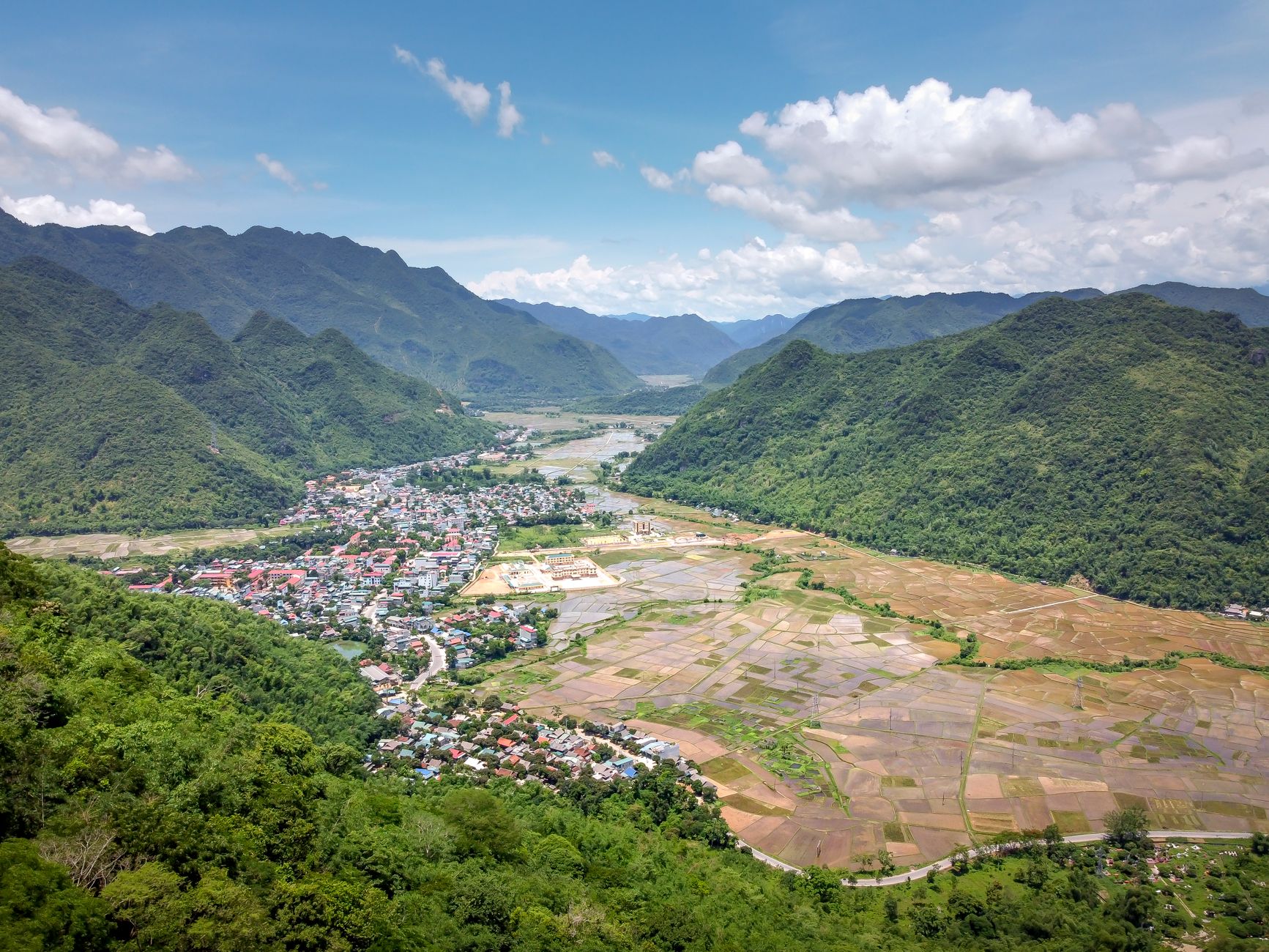Nong Khiaw — Nong Khiaw