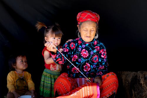 Foto profissional grátis de costurando, família, idosa