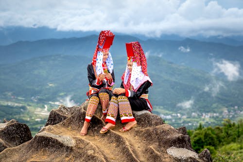 Gratuit Imagine de stoc gratuită din femei, imbracaminte traditionala, munți Fotografie de stoc