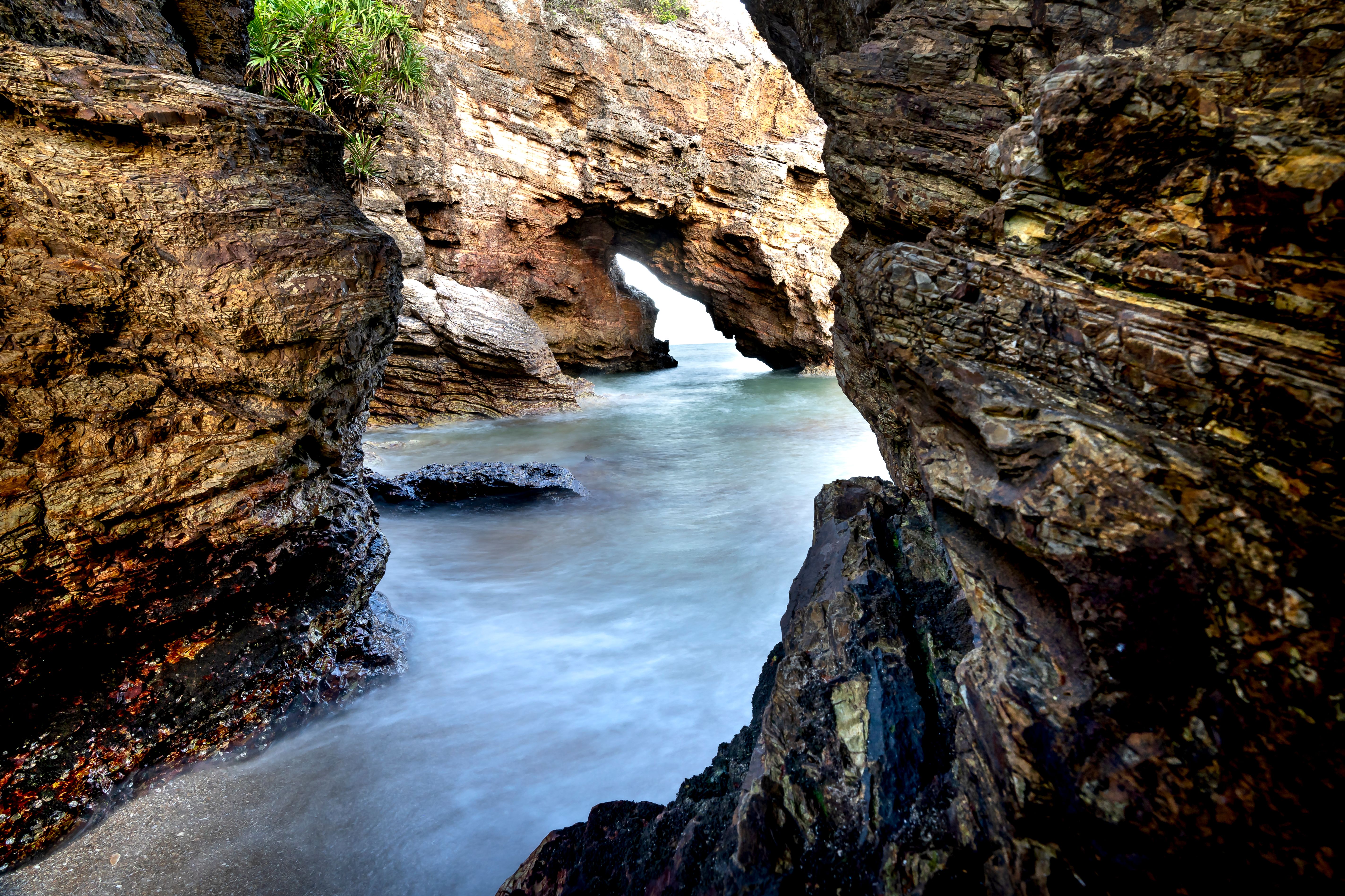 Rock Formation and Water Current · Free Stock Photo