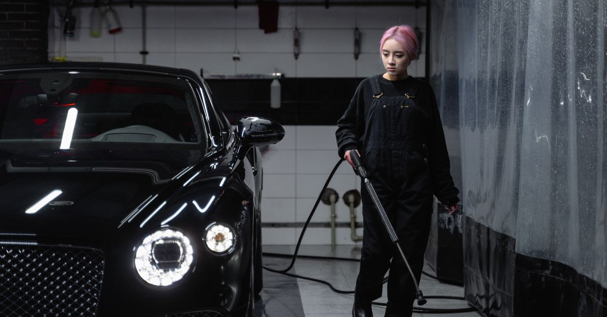 Why Your Car Detailing Fails Most People (And What Actually Works for a Showroom Shine)