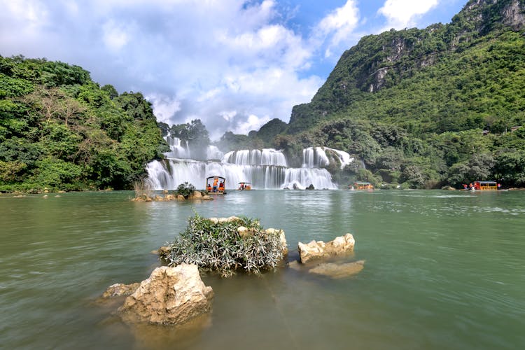 Ban Gioc Waterfall In Vietnam 