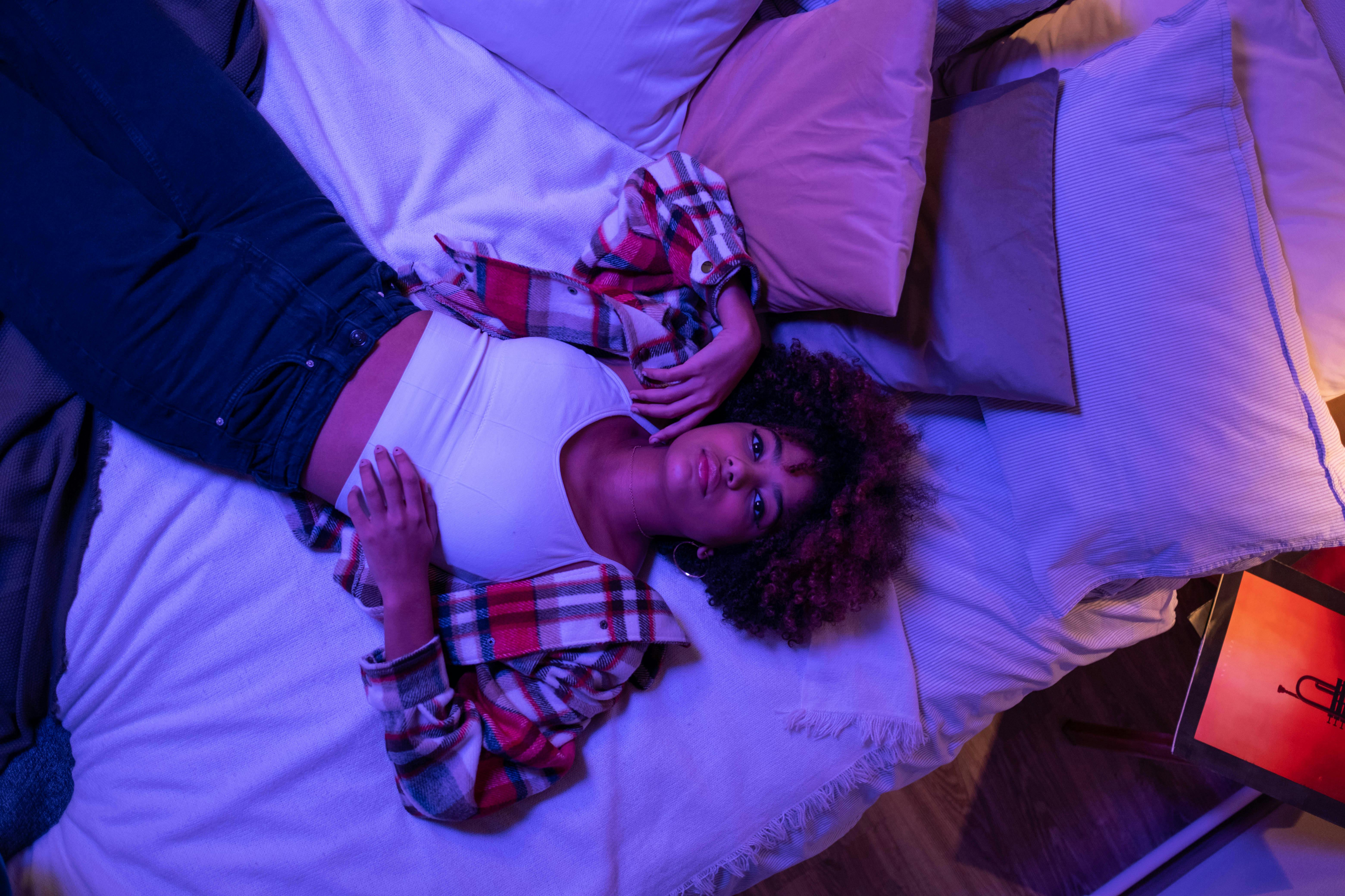 Batch Nighttime Cbd Cbn Gummies For Better Sleep And Recovery [rmrOhFEjATs] — Photo by cottonbro studio on Pexels
