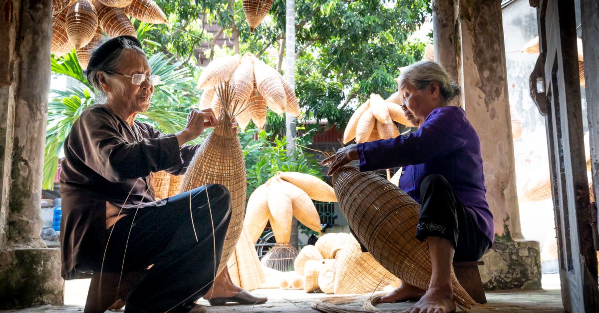 Handcrafted People Elderly People Handicraft with Bamboo · Free Stock Photo