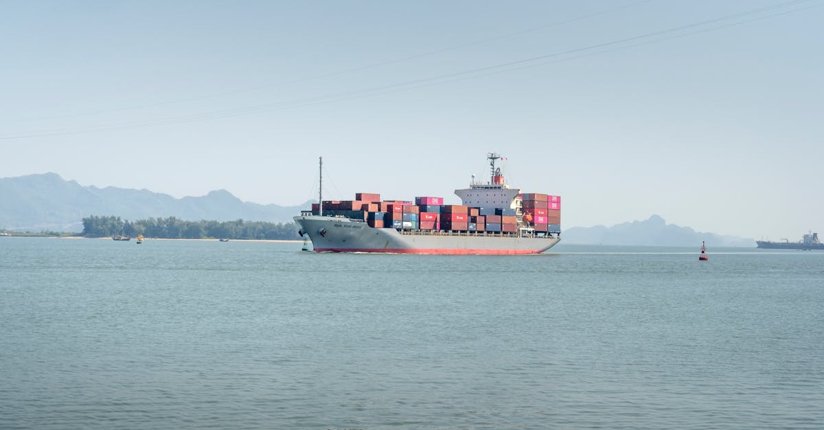 圓通國際快遞全年虧損達1.46億元,表面繁榮卻隱藏危機