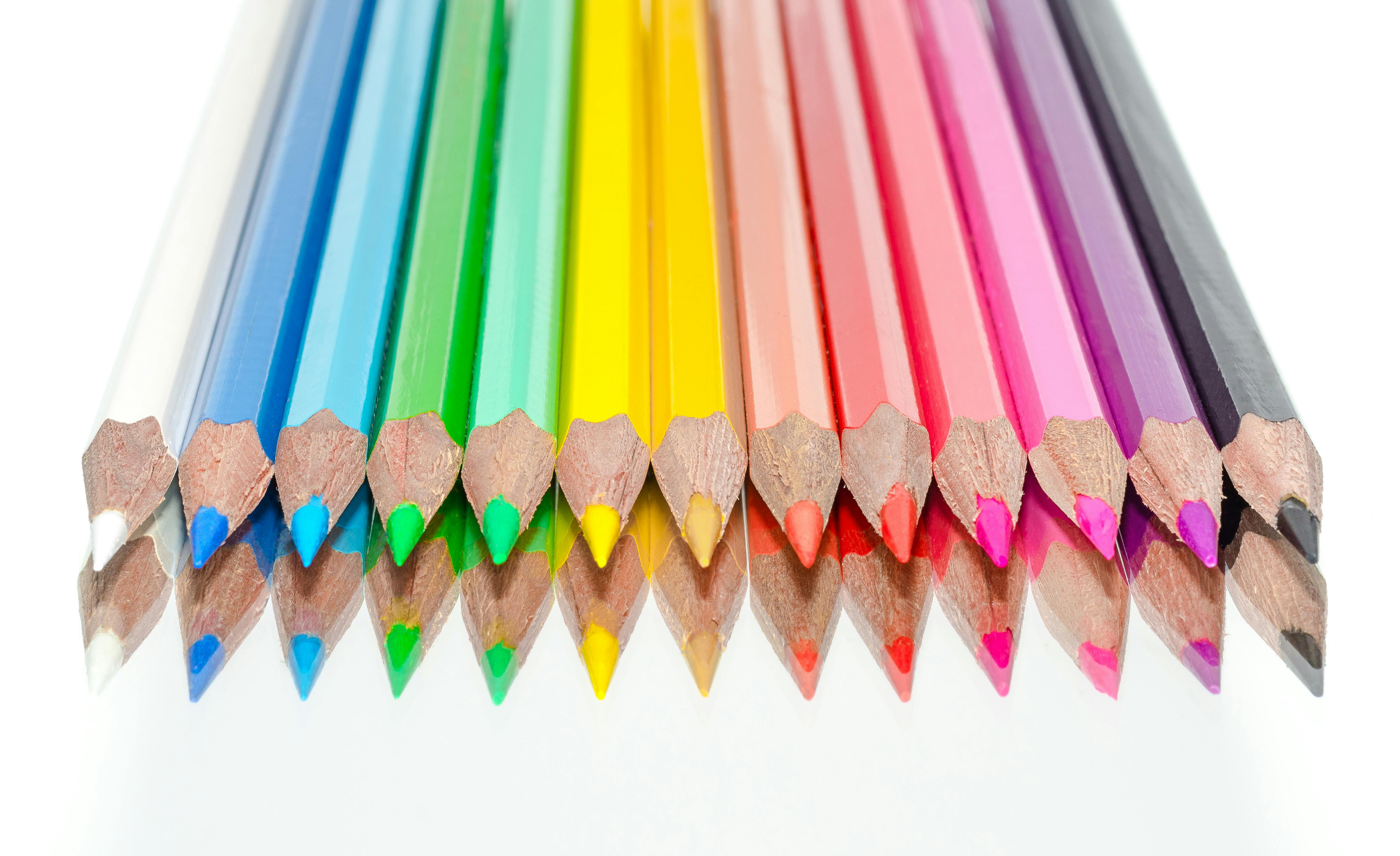 colored-pencils-free-stock-photo