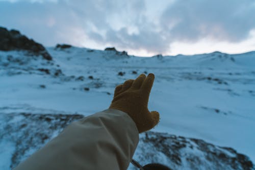 Immagine gratuita di braccio, freddo, guanto