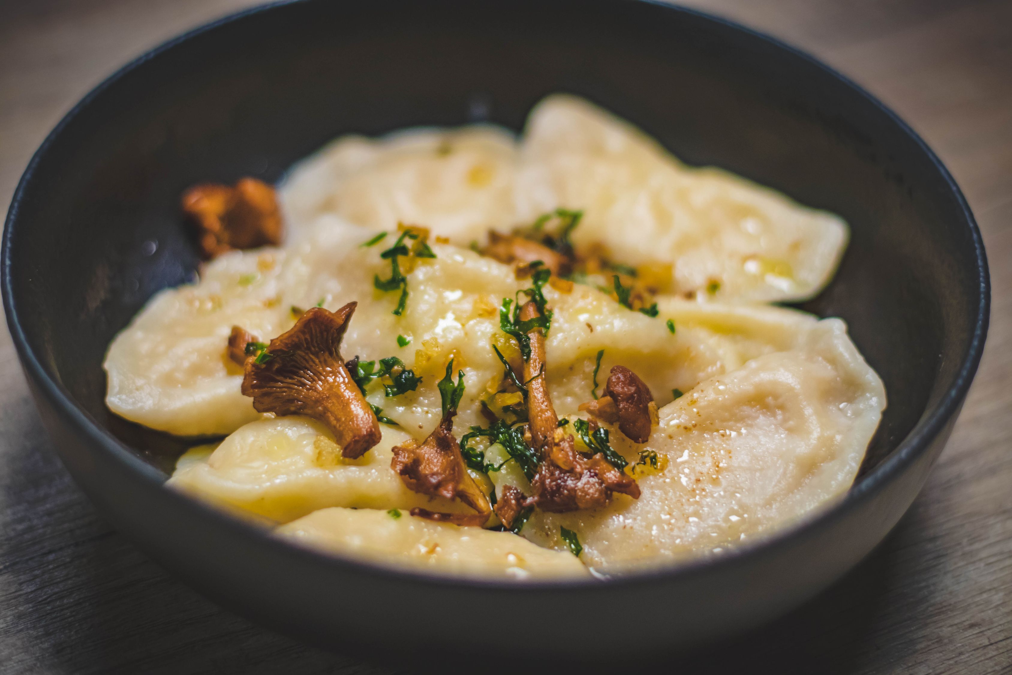 美味鸡肉菜肴 pexels-photo-688804.jpeg?auto=compress&cs=tinysrgb&h=750&w=1260&dpr=3
