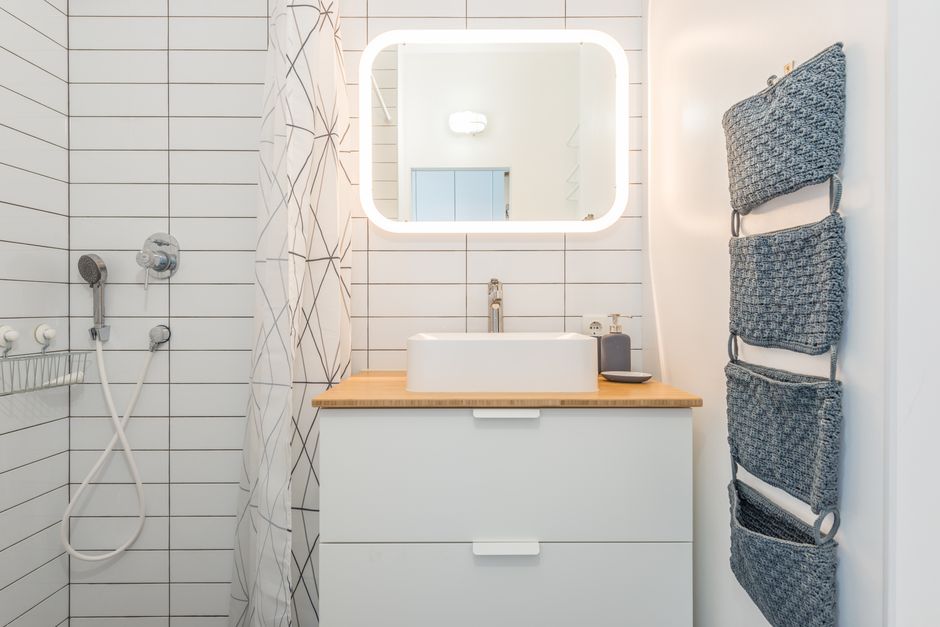 Choosing the Right Shower Rod Type
