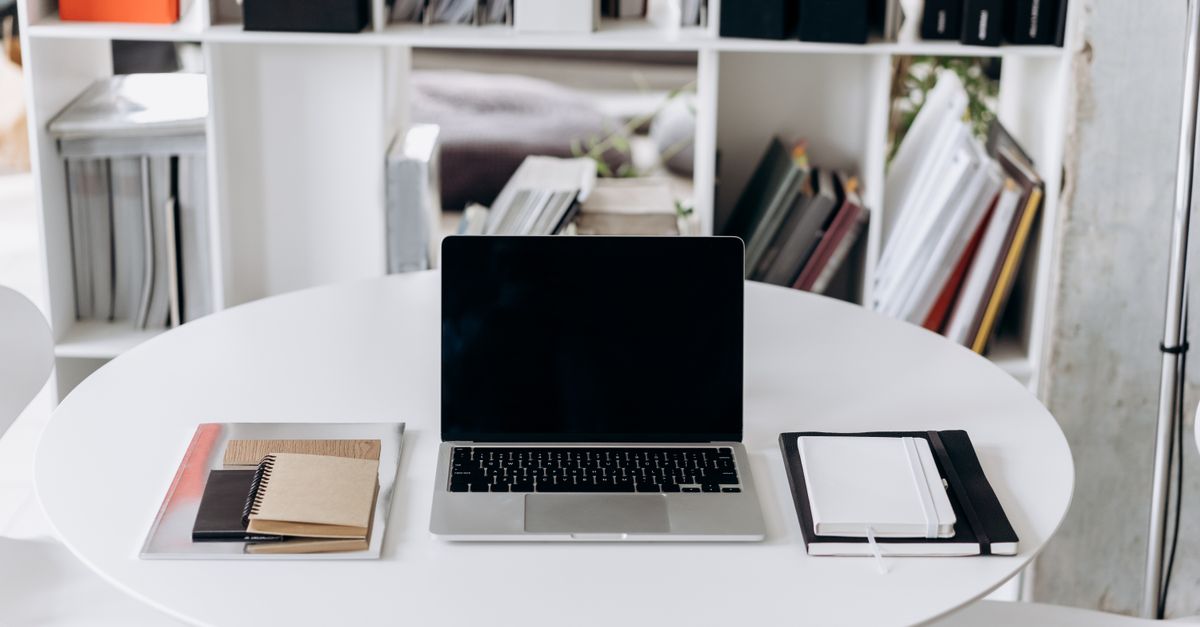 Astuces pour maintenir votre bureau organisé