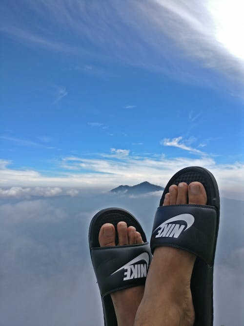 Безкоштовне стокове фото на тему «Nike, гора, небо»