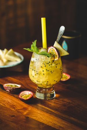 104. Maracuja Mojito