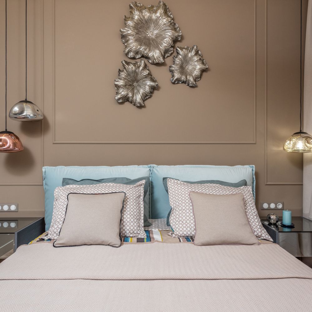 Interior Painting in Canary Wharf — woodwork brushed to a crisp, smooth line