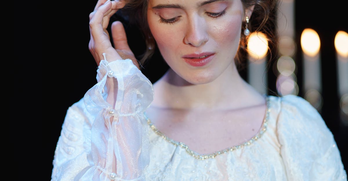 Netflix《機智住院醫生生活》高允貞的10件事:無表情演技超強,韓國最美整形模板就是她!