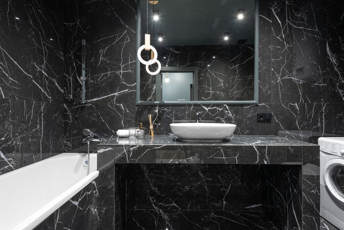 The Freestanding Bathtub as a Gothic Centrepiece