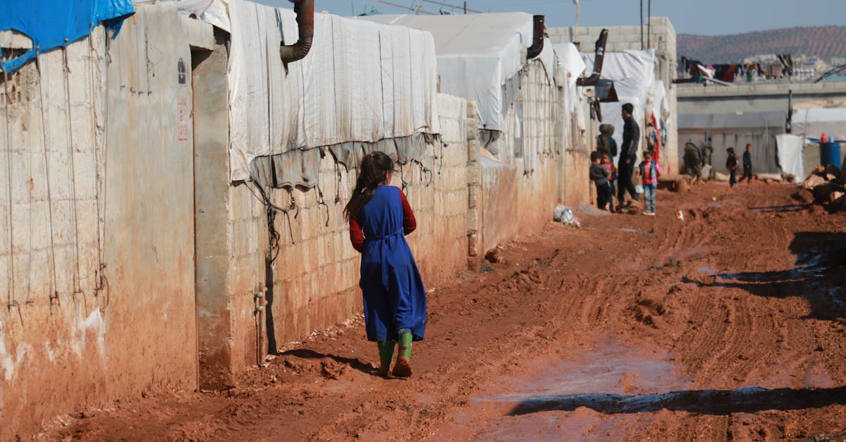 移英港媽吐苦水:生活提心吊膽 偷車打劫成家常便飯