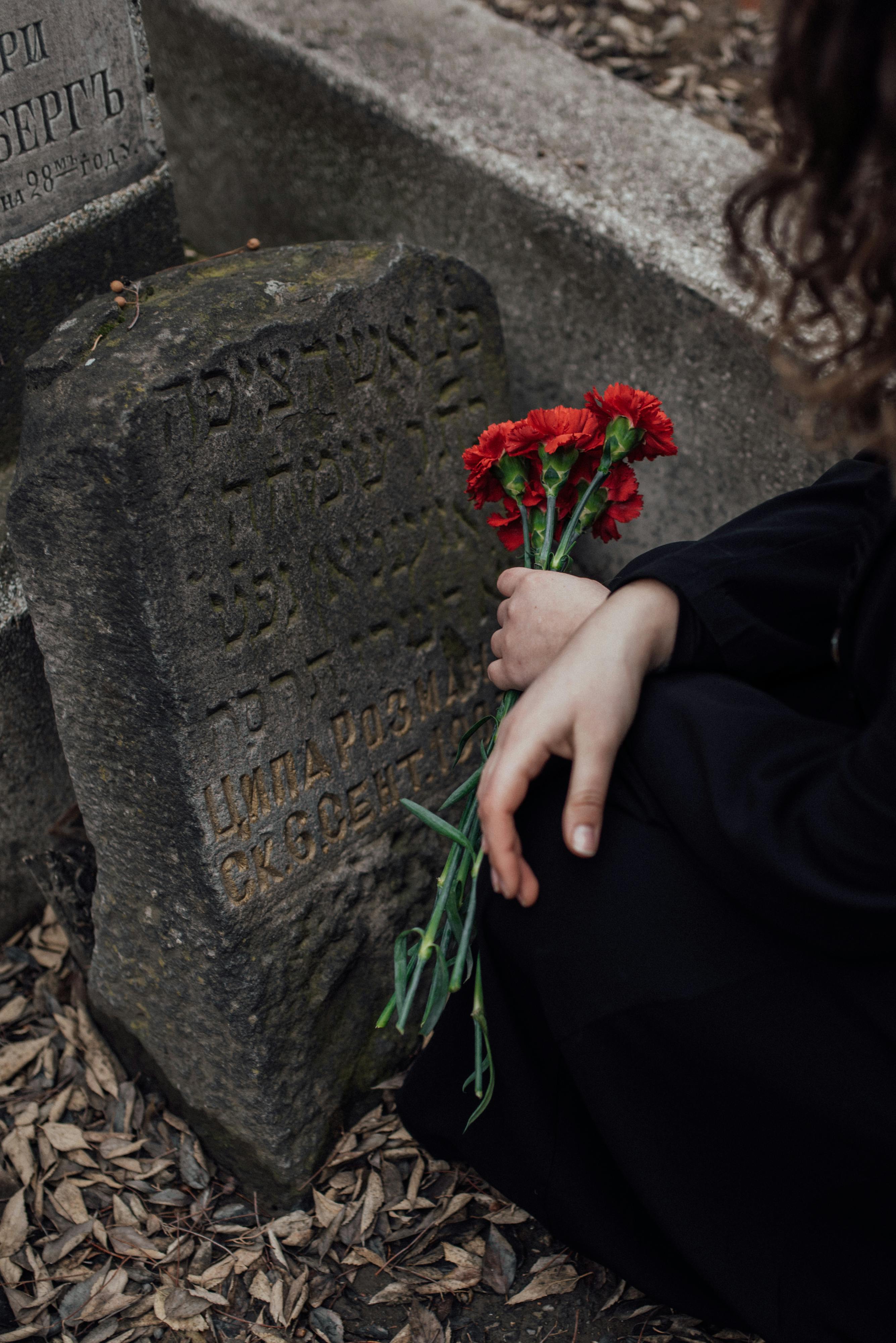 900+ Best Tombstone Photos · 100% Free Download · Pexels Stock Photos