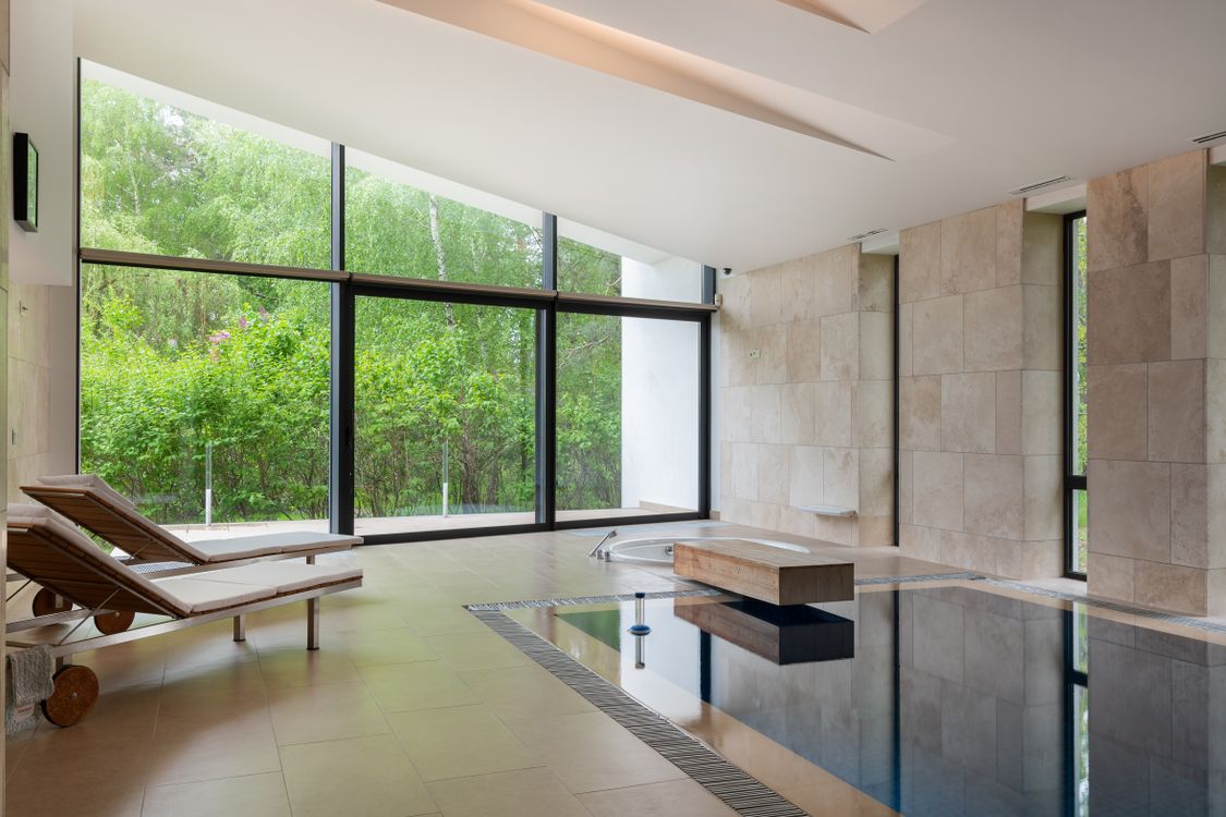 Apartment in minimal design with swimming pool · Free Stock Photo