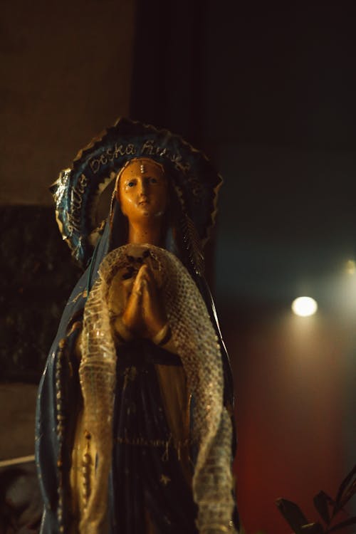 Free Statue of Mother Mary Stock Photo