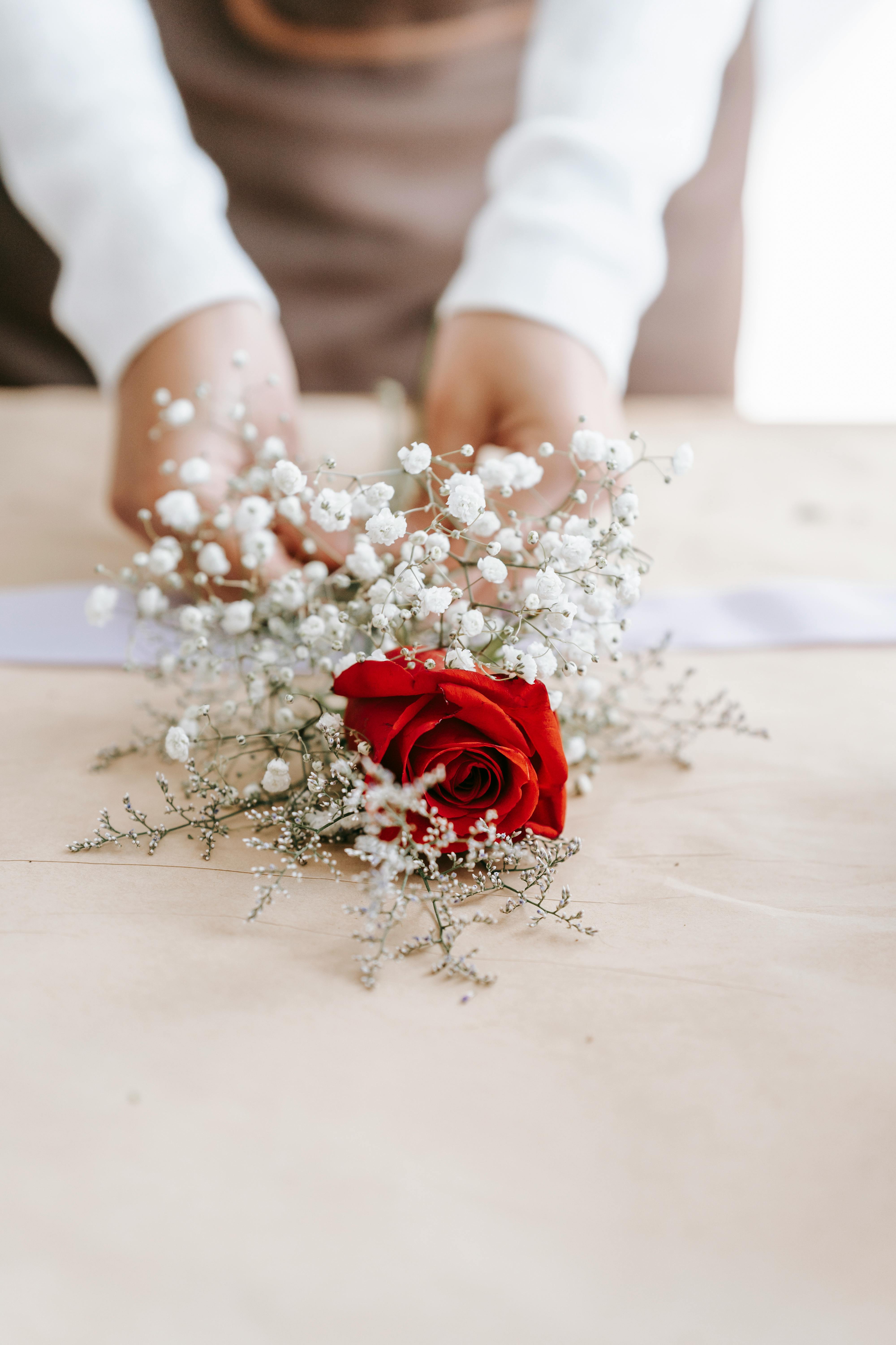 How can I get my body to smell good naturally?