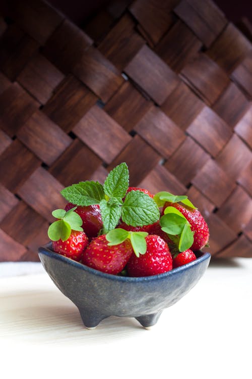 Free Red Strawberries in Gray Ceramic Bowl Stock Photo