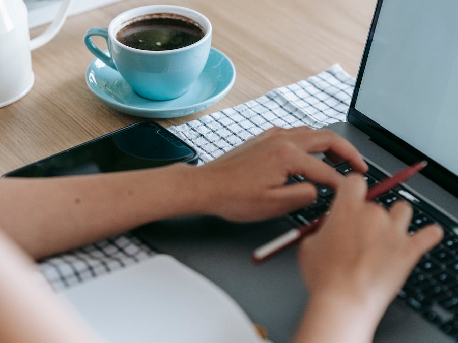 Can I learn social media marketing on my own?