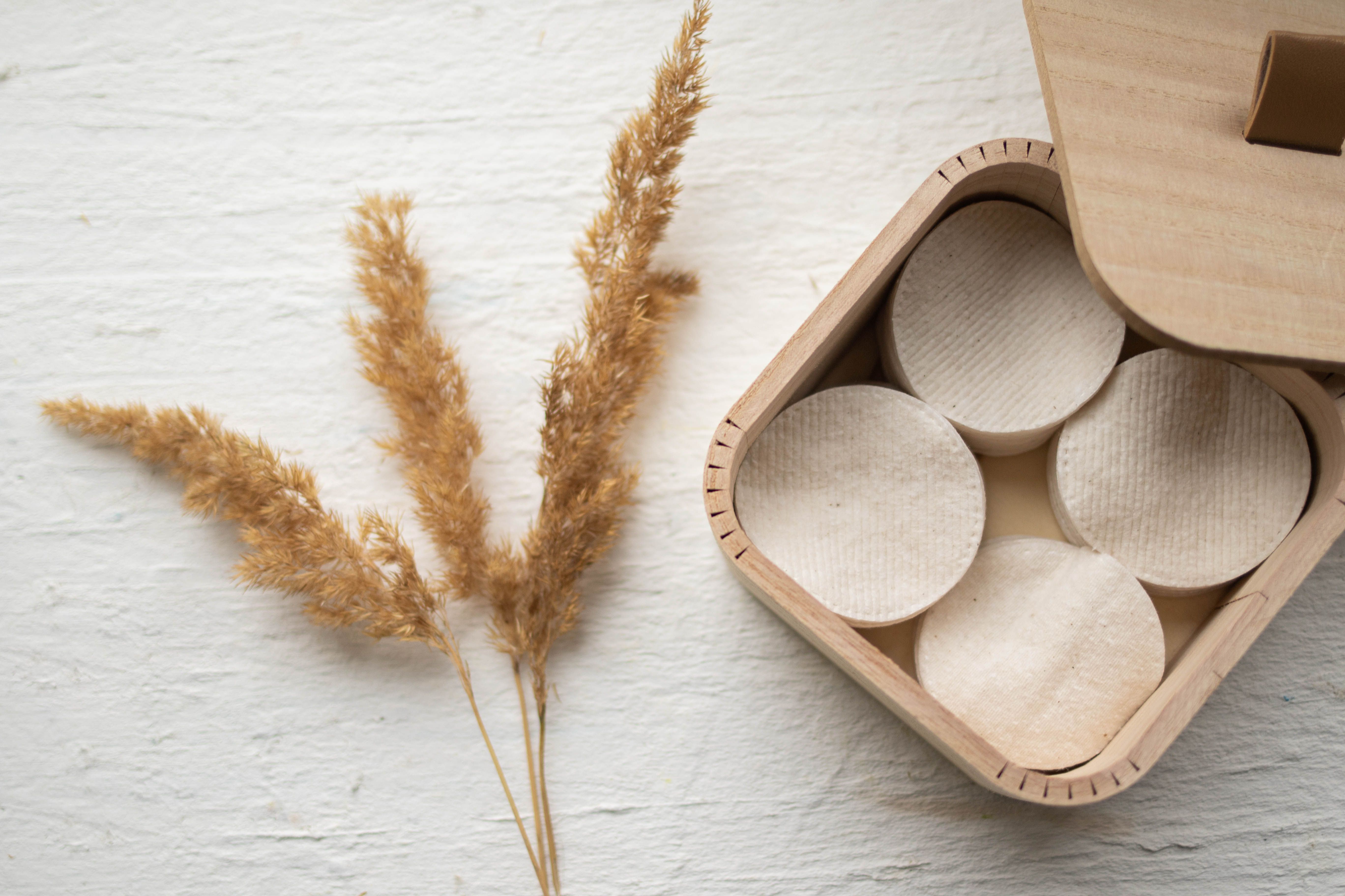 Biodegradable and eco-friendly jewelry packaging materials