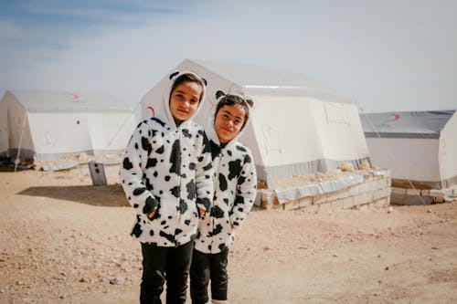 Безкоштовне стокове фото на тему «біженця, близнюк, горизонтальний»