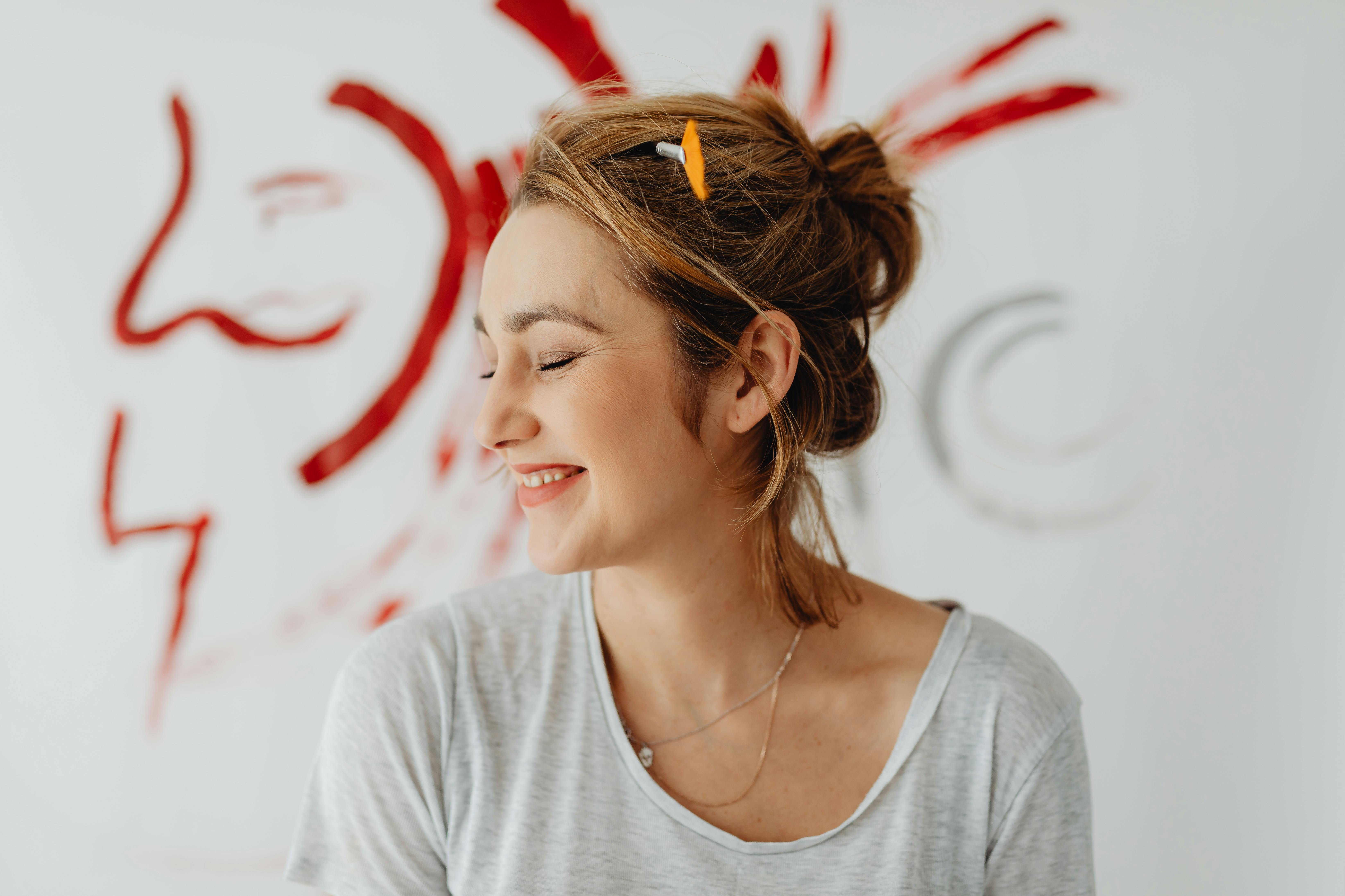 A French Pharmacist–Turned–Beauty Founder on the Art of the 10 p.m. Evening Routine — Photo by www.kaboompics.com on Pexels