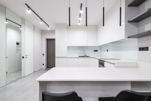 Contemporary White Kitchen Design 