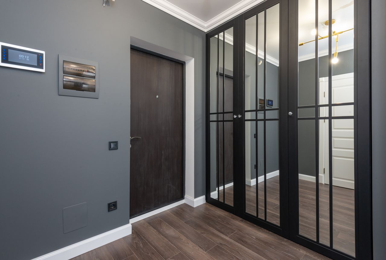 Flat & apartment removals Aynho — removals work in progress