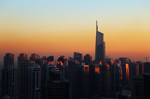 Edifícios Da Cidade Durante O Pôr Do Sol