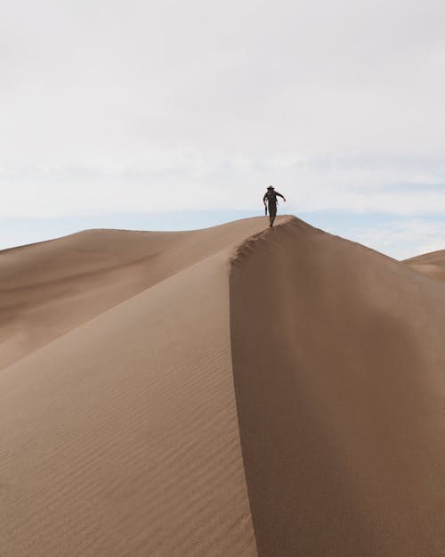 Foto stok gratis bukit pasir, di luar rumah, gersang