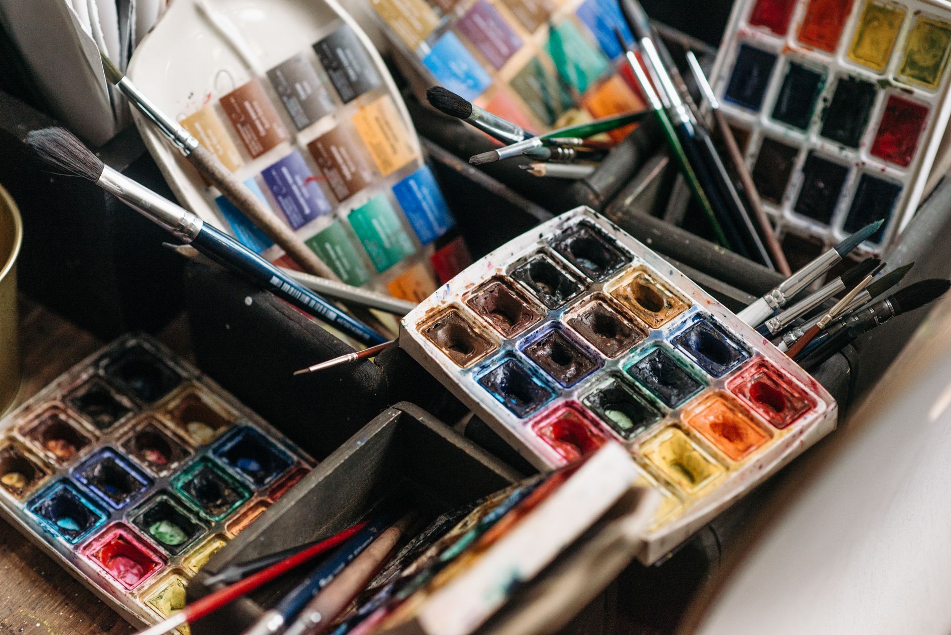 Artist palette and pigments