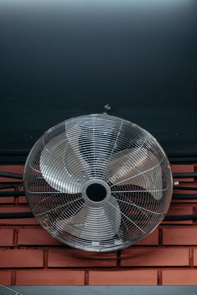 Ventilador de techo de gran diámetro