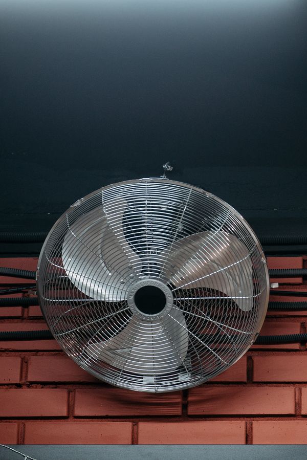 Ventilador de techo de gran diámetro