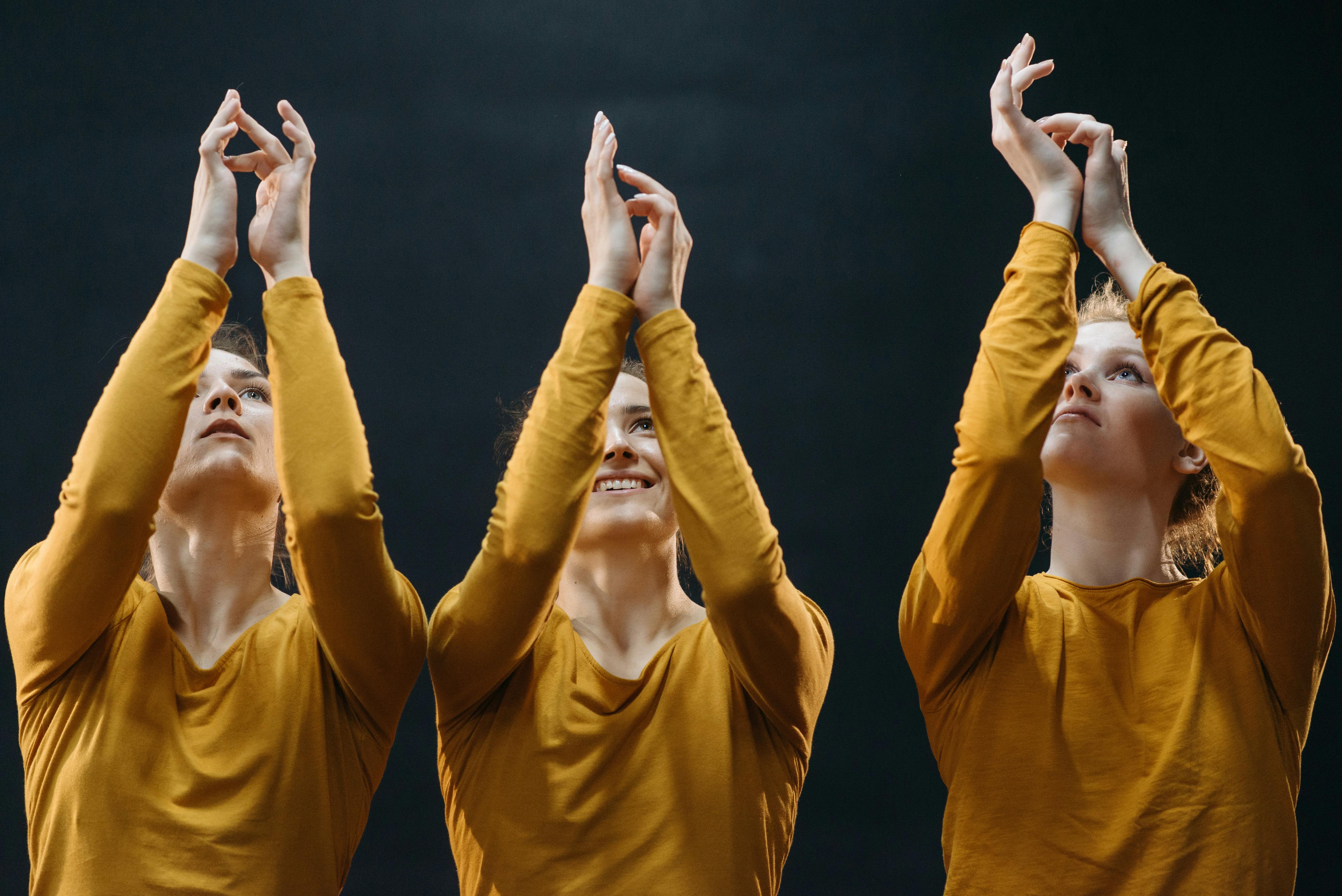 Ücretsiz aramak, artistik, beraberlik içeren Ücretsiz stok fotoğraf Stok Fotoğraflar