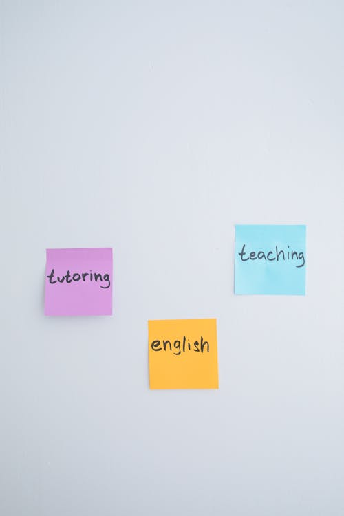 what's the difference between ESL and EFL