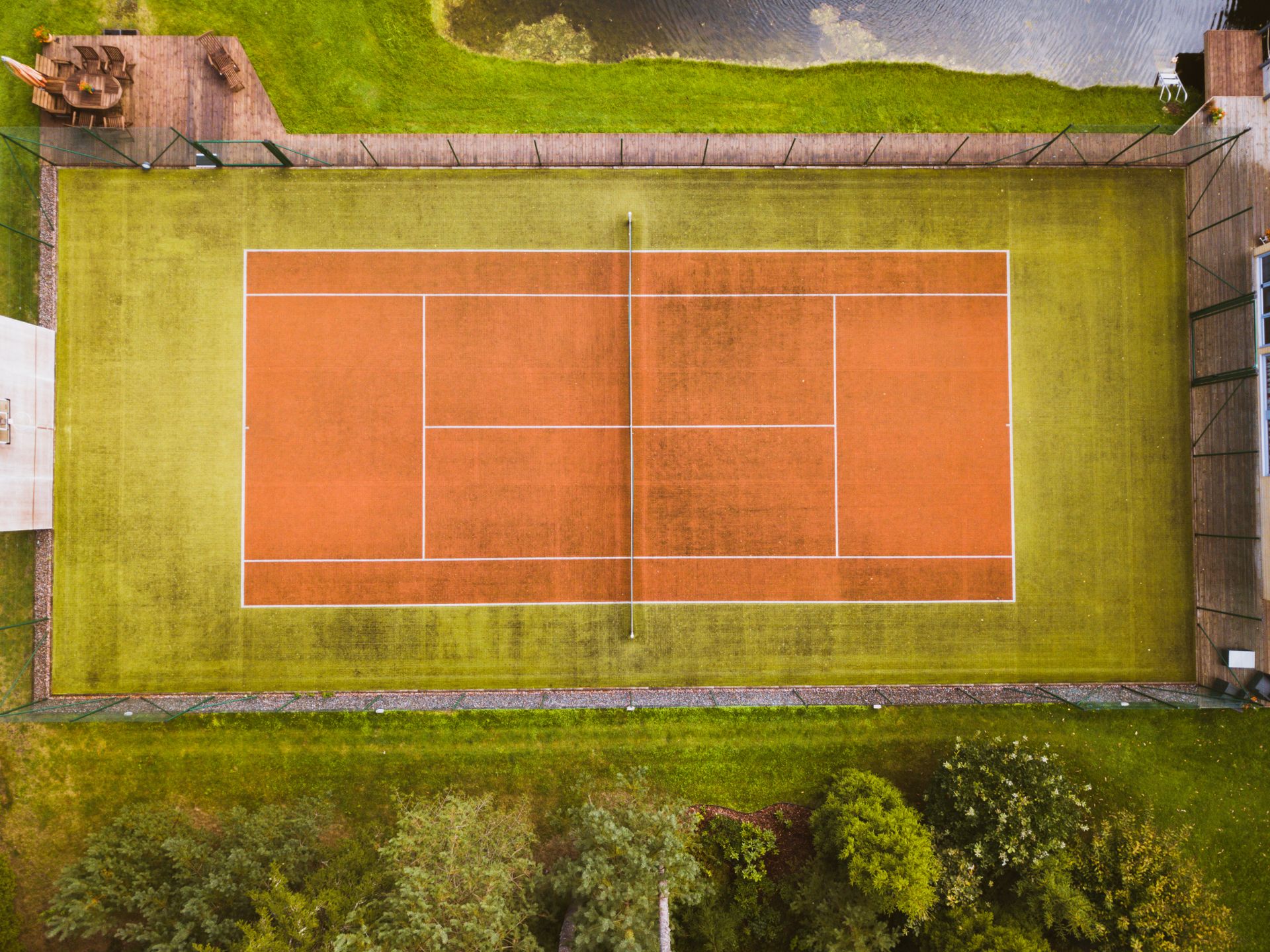 Una pista de tenis de hierba