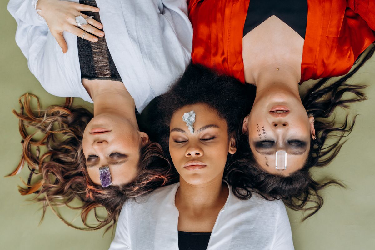 Chakras : le guide complet pour les comprendre - Créer une routine chakra réaliste et personnalisée