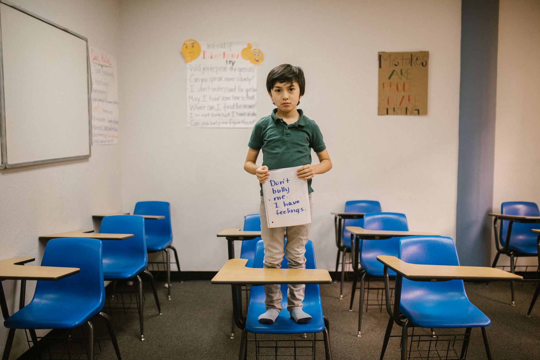 Escolas: Papel Crucial no Combate à Violência Contra Meninas
